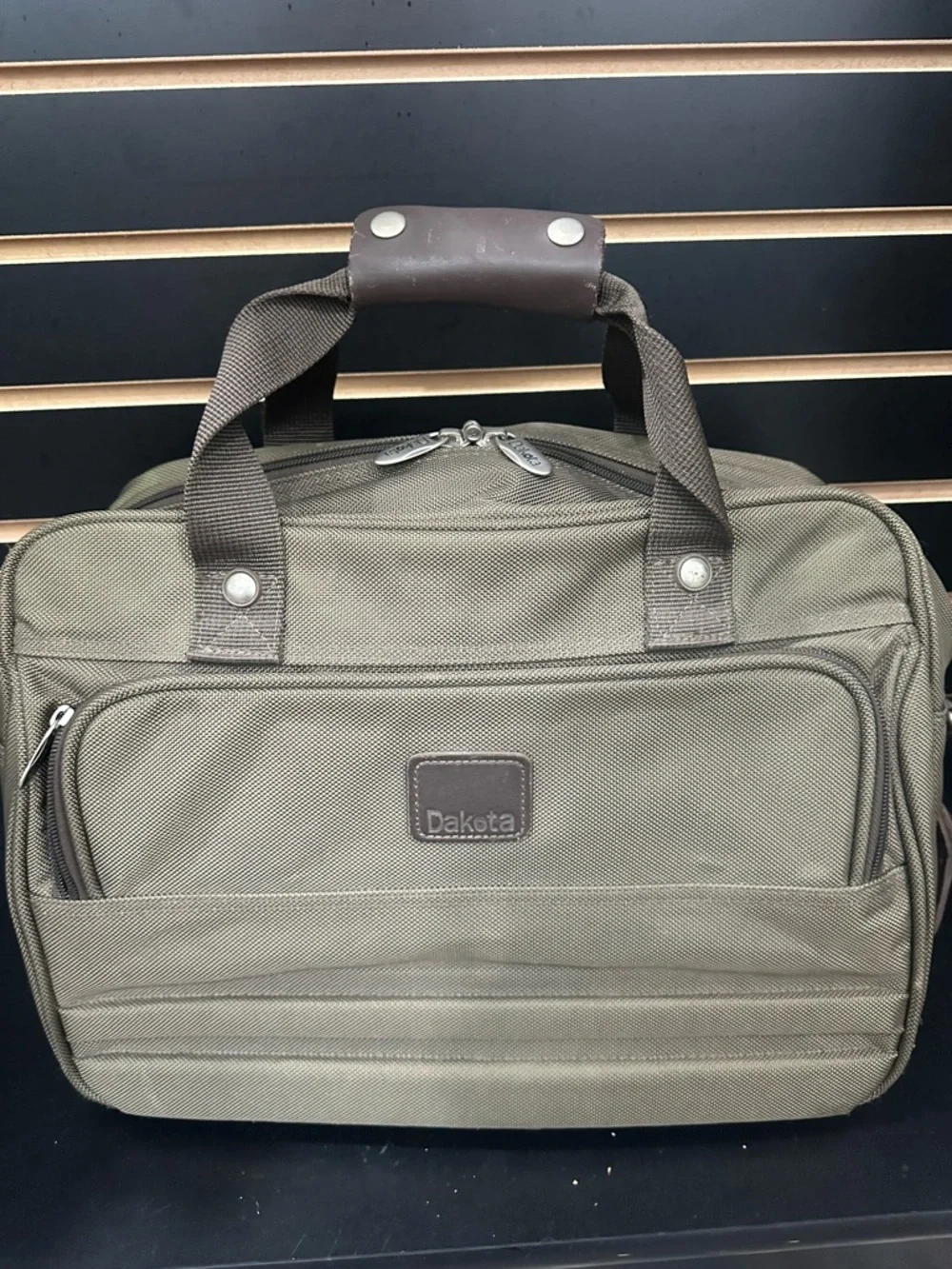 Vintage Dakota Tumi Weekender Canvas Carry On Olive Green Travel Bag